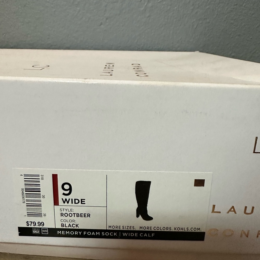 Black boots good condition, in box